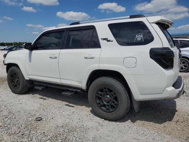 Photo 2 from auction – 2018 TOYOTA 4RUNNER SR with VIN JTEBU5JR2J5543860