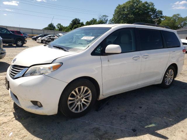 Photo 1 from auction – 2012 TOYOTA SIENNA XLE with VIN 5TDYK3DC1CS278488