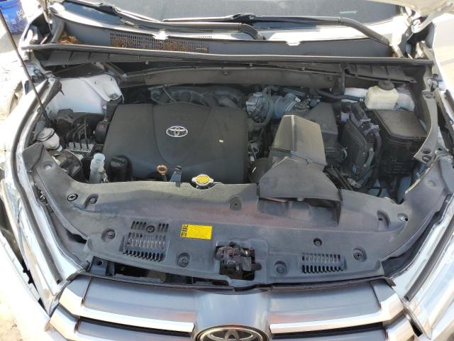 Photo 12 from auction – 2017 TOYOTA HIGHLANDER with VIN 5TDJZRFH5HS451400