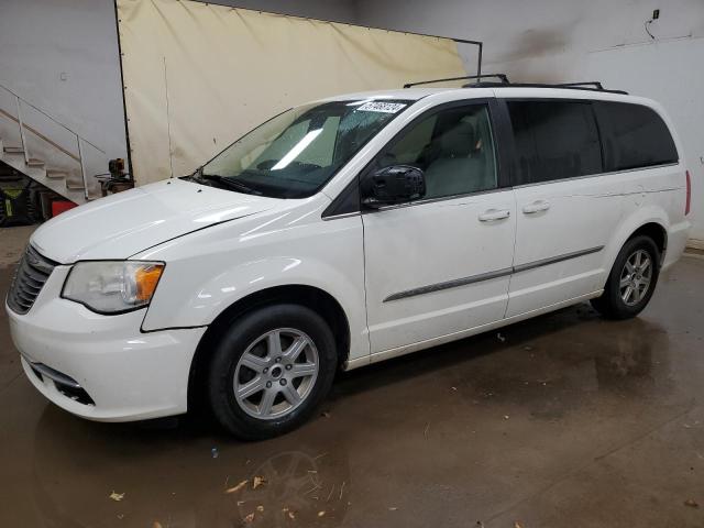 Photo 1 from auction – 2013 CHRYSLER TOWN & COU with VIN 2C4RC1BG5DR577469