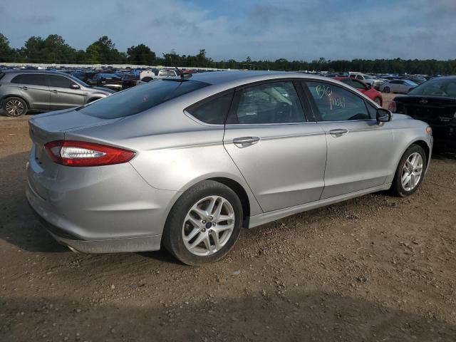 Photo 3 from auction – 2016 FORD FUSION SE with VIN 3FA6P0H77GR261827