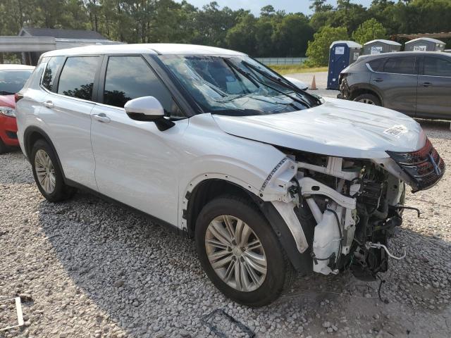 Photo 4 from auction – 2023 MITSUBISHI OUTLANDER with VIN JA4J3TA83PZ058525