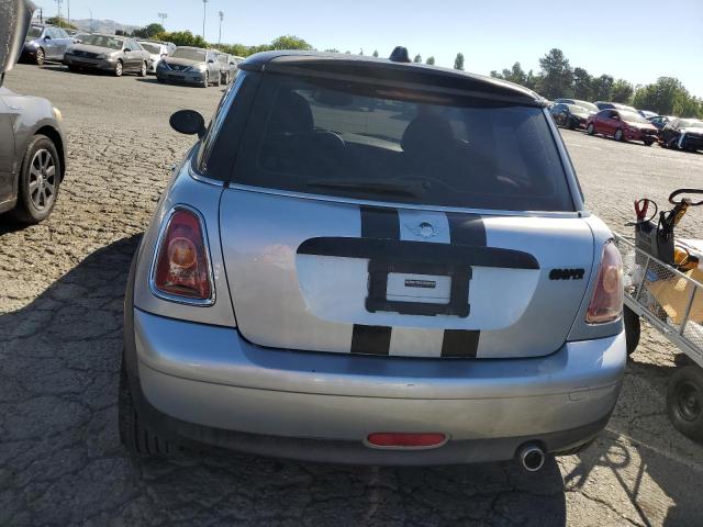 Photo 6 from auction – 2007 MINI COOPER with VIN WMWMF33507TT51196