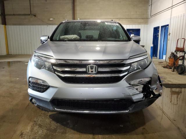 Photo 5 from auction – 2017 HONDA PILOT TOUR with VIN 5FNYF6H90HB062339