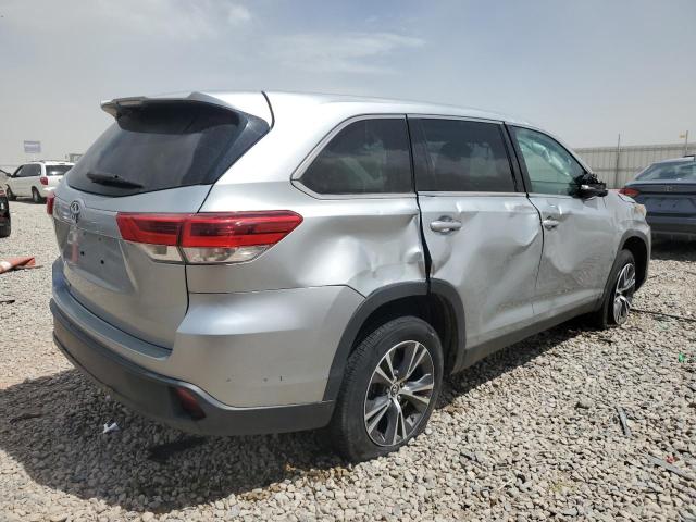 Photo 3 from auction – 2019 TOYOTA HIGHLANDER with VIN 5TDZZRFH4KS338953