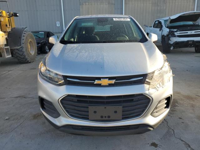 Photo 5 from auction – 2018 CHEVROLET TRAX LS with VIN KL7CJNSB7JB604735