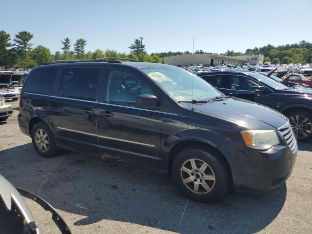 Photo 4 from auction – 2010 CHRYSLER TOWN & COU with VIN 2A4RR5D18AR113158