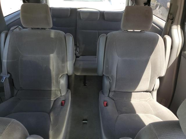 Photo 10 from auction – 2004 TOYOTA SIENNA LE with VIN 5TDBA23CX4S017012