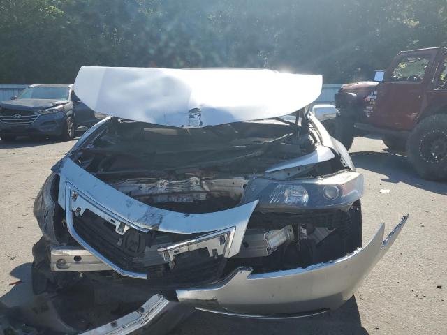 Photo 5 from auction – 2013 ACURA TL SE with VIN 19UUA8F31DA018054