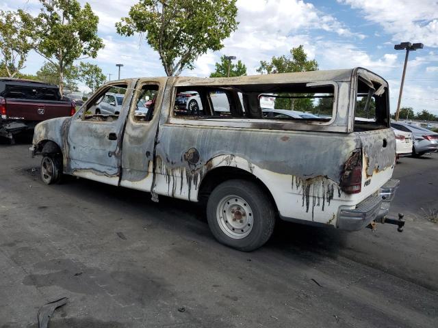 Photo 2 from auction – 2000 FORD F150 with VIN 1FTRX17W8YNB80202