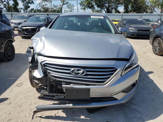 Photo 5 from auction – 2016 HYUNDAI SONATA SE with VIN 5NPE24AF4GH365062
