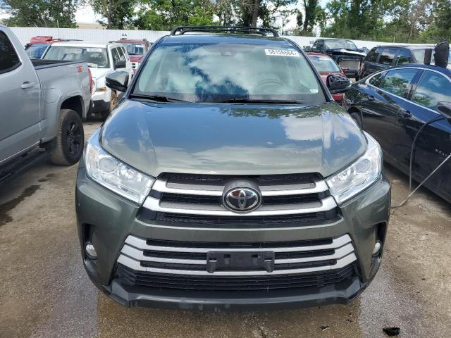 Photo 5 from auction – 2017 TOYOTA HIGHLANDER with VIN 5TDBZRFH1HS359530