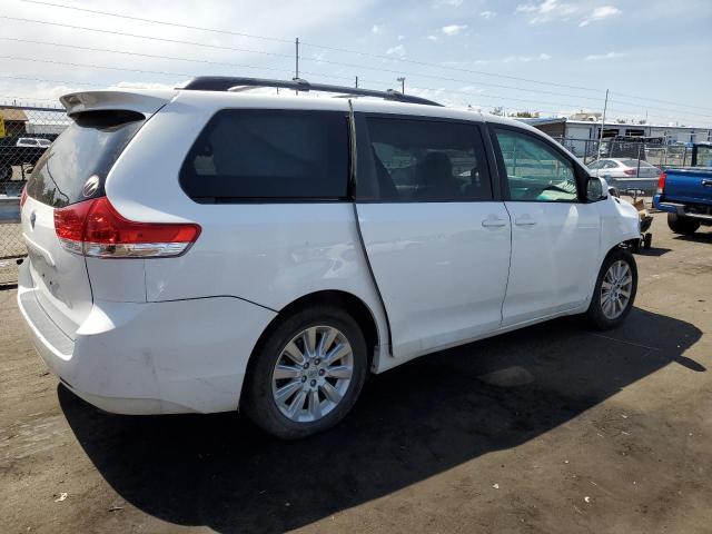 Photo 3 from auction – 2013 TOYOTA SIENNA XLE with VIN 5TDDK3DC9DS066552
