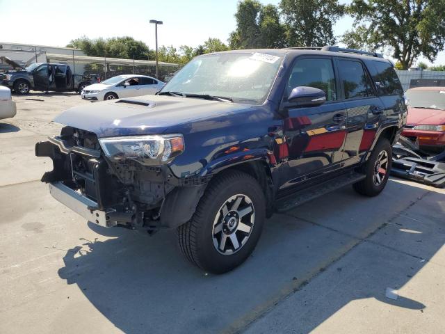 TOYOTA 4RUNNER SR 2019 with VIN JTEBU5JR7K5656365 - Photo from auction