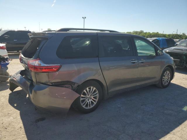 Photo 3 from auction – 2016 TOYOTA SIENNA XLE with VIN 5TDYK3DC2GS733239