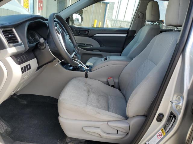 Photo 7 from auction – 2019 TOYOTA HIGHLANDER with VIN 5TDBZRFH9KS999976