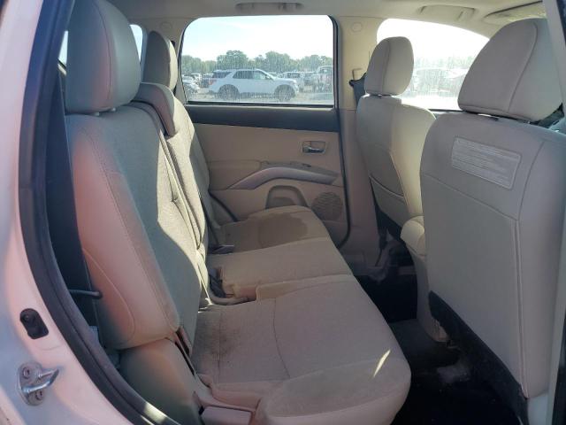 Снимка 10 от търг – 2011 MITSUBISHI OUTLANDER с VIN JA4AS3AW4BU017490