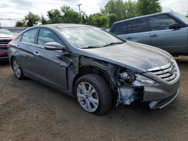 Photo 4 from auction – 2013 HYUNDAI SONATA SE with VIN 5NPEC4AC6DH736141