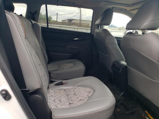 Photo 10 from auction – 2022 TOYOTA HIGHLANDER with VIN 5TDABRCH5NS543966
