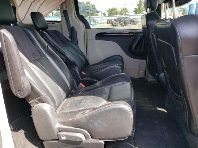 Photo 11 from auction – 2014 CHRYSLER TOWN & COU with VIN 2C4RC1GG1ER365002