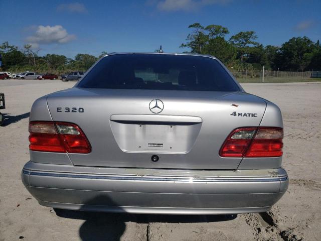 Photo 6 from auction – 2001 MERCEDES-BENZ E 320 4MAT with VIN WDBJF82J81X047632