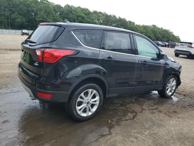 Photo 3 from auction – 2019 FORD ESCAPE SE with VIN 1FMCU9G90KUC08400