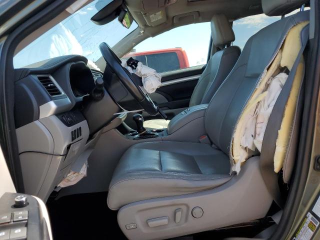 Photo 7 from auction – 2017 TOYOTA HIGHLANDER with VIN 5TDJZRFH8HS425020
