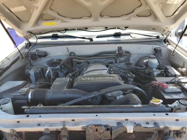 Photo 12 from auction – 2001 TOYOTA SEQUOIA SR with VIN 5TDZT34A31S022737