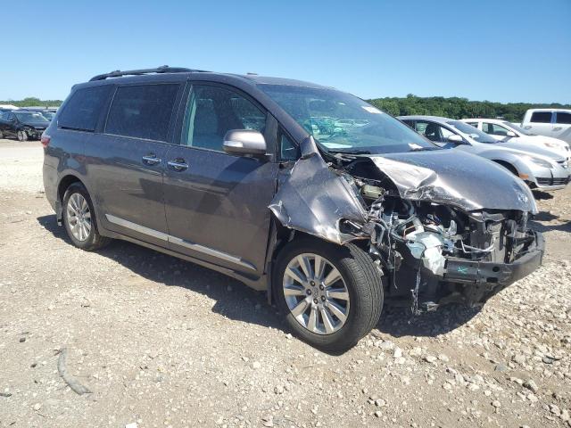 Photo 4 from auction – 2015 TOYOTA SIENNA XLE with VIN 5TDDK3DC5FS097932