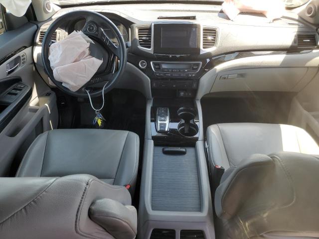 Photo 8 from auction – 2017 HONDA PILOT TOUR with VIN 5FNYF6H93HB001714
