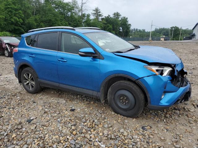 Photo 4 from auction – 2017 TOYOTA RAV4 XLE with VIN JTMRFREV0HJ126301