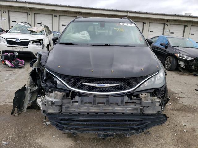 Photo 5 from auction – 2017 CHRYSLER PACIFICA T with VIN 2C4RC1DG0HR753086