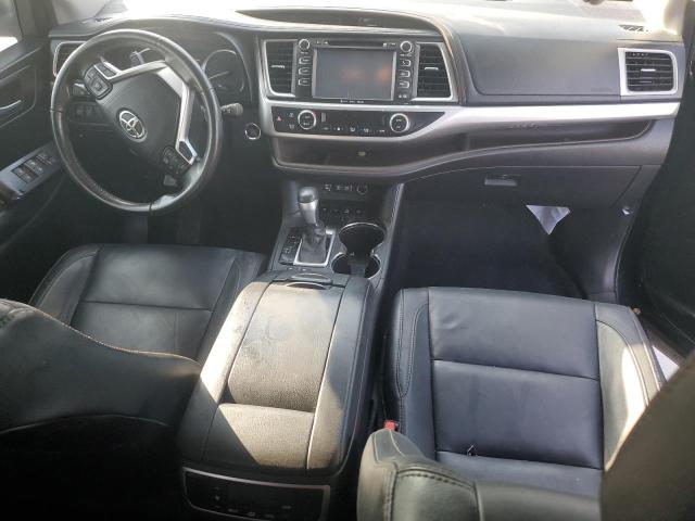Photo 8 from auction – 2017 TOYOTA HIGHLANDER with VIN 5TDJZRFH7HS384797