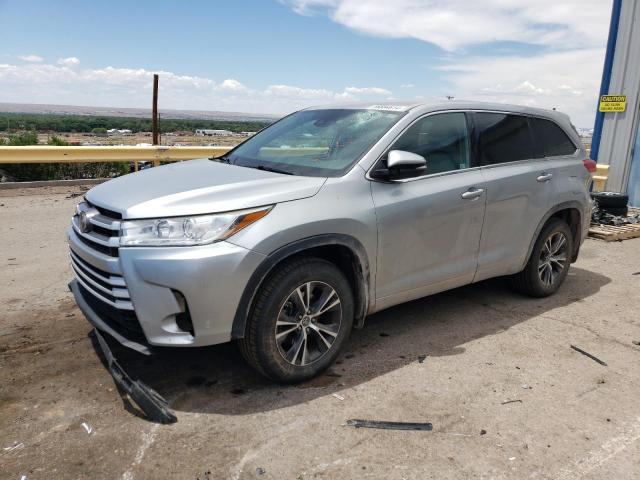 TOYOTA HIGHLANDER 2018 with VIN 5TDBZRFHXJS881899 - Photo from auction