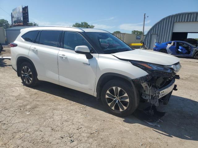 Фото 4 с аукциона – 2020 TOYOTA HIGHLANDER с VIN 5TDHBRCH5LS508176