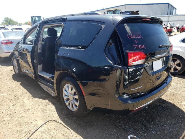 Photo 2 from auction – 2017 CHRYSLER PACIFICA T with VIN 2C4RC1BG6HR654100