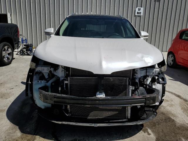 Photo 5 from auction – 2017 LINCOLN MKX RESERV with VIN 2LMPJ6LR9HBL31386