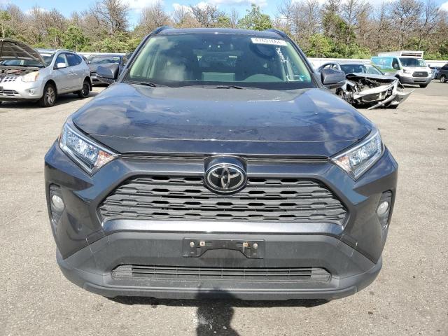 Photo 5 from auction – 2021 TOYOTA RAV4 XLE with VIN JTMP1RFV8MD076227