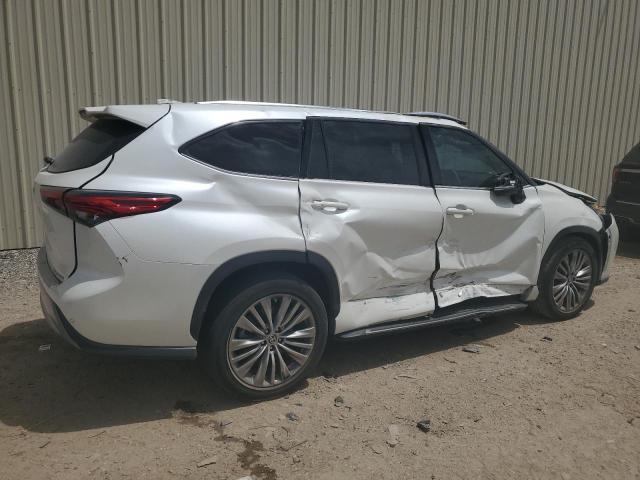 Photo 3 from auction – 2021 TOYOTA HIGHLANDER with VIN 5TDFZRAH1MS076676