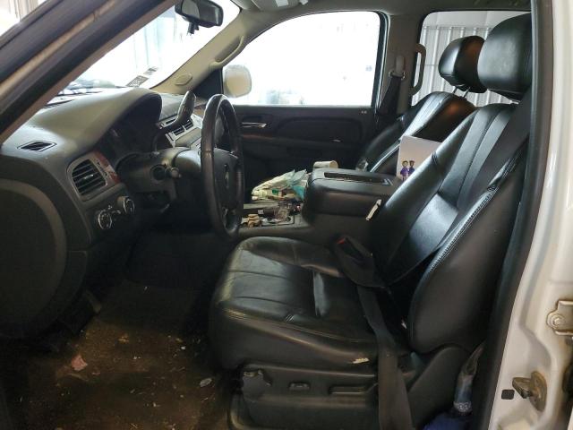 Photo 7 from auction – 2010 CHEVROLET SUBURBAN with VIN 1GNUKJE32AR116759