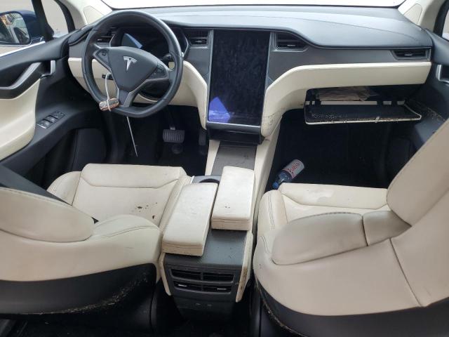 Photo 8 from auction – 2018 TESLA MODEL X with VIN 5YJXCDE2XJF111763