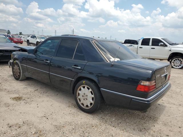 Photo 2 from auction – 1995 MERCEDES-BENZ E 320 BASE with VIN WDBEA32E1SC268181