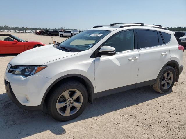 Photo 1 from auction – 2015 TOYOTA RAV4 XLE with VIN JTMWFREV0FJ044116