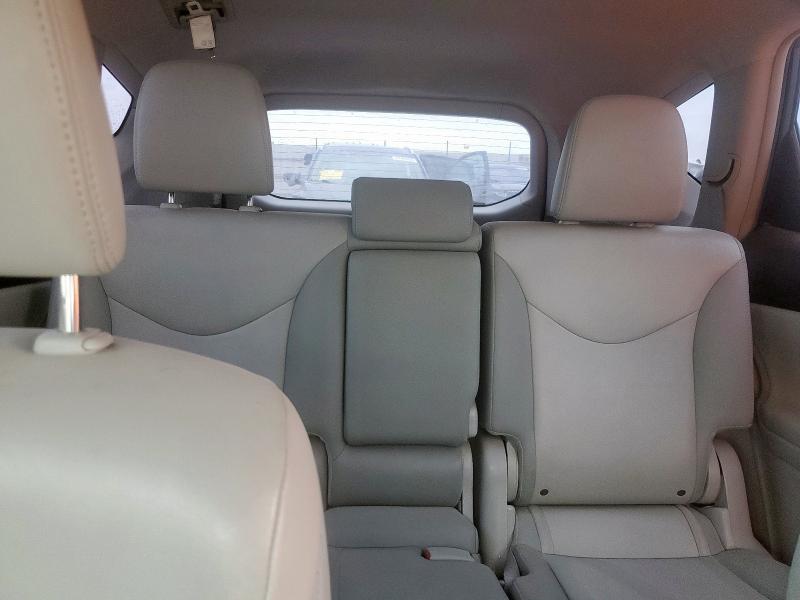 Photo 10 from auction – 2013 TOYOTA PRIUS V with VIN JTDZN3EU8D3202711