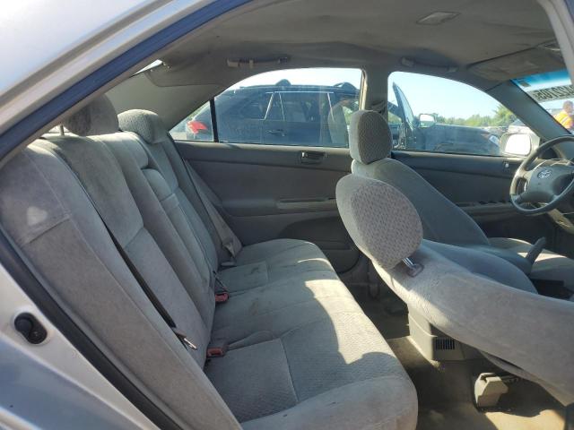 Photo 10 from auction – 2004 TOYOTA CAMRY LE with VIN 4T1BF32KX4U079775