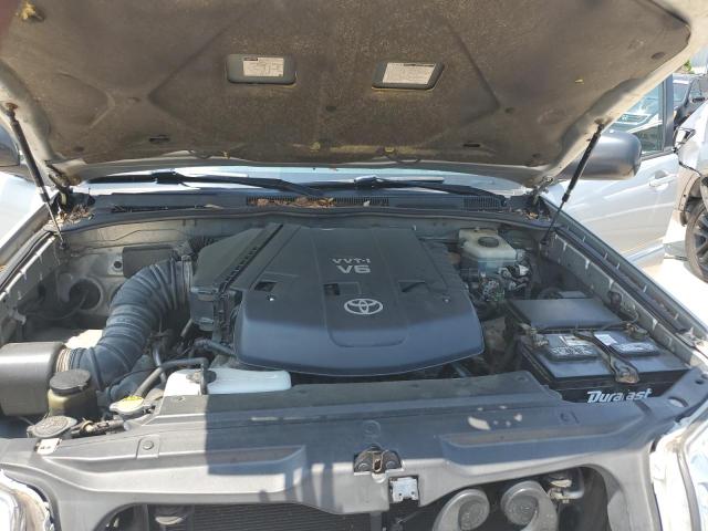 Photo 12 from auction – 2004 TOYOTA 4RUNNER SR with VIN JTEBU14R240025737