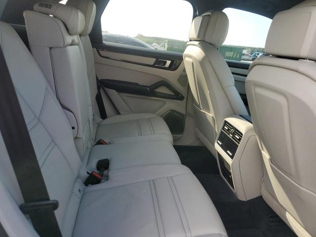 Photo 10 from auction – 2019 PORSCHE CAYENNE S with VIN WP1AB2AY5KDA64026
