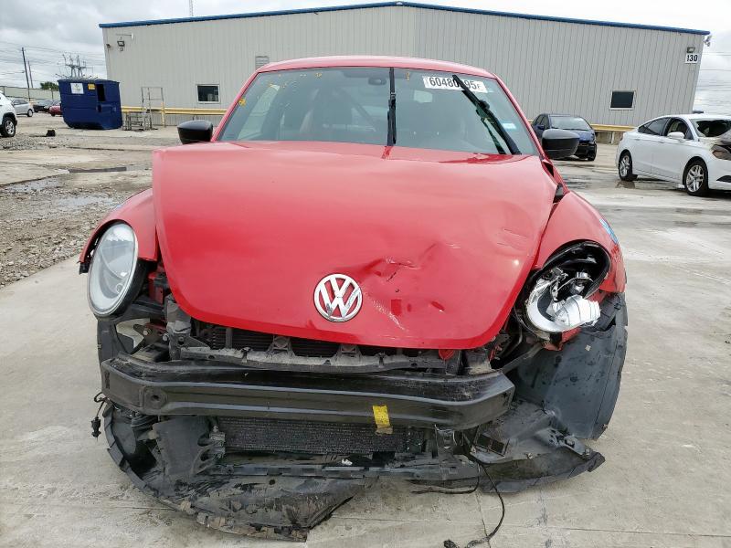 Photo 5 from auction – 2013 VOLKSWAGEN BEETLE with VIN 3VWFP7AT7DM632629