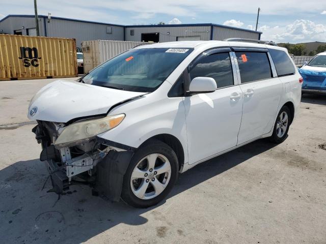 Photo 1 from auction – 2014 TOYOTA SIENNA LE with VIN 5TDKK3DC1ES468896