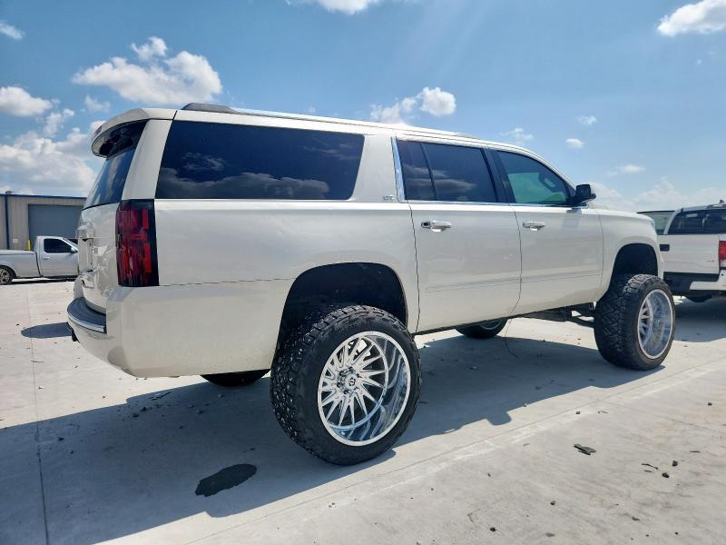 Photo 3 from auction – 2015 CHEVROLET SUBURBAN C with VIN 1GNSCKKC9FR133435